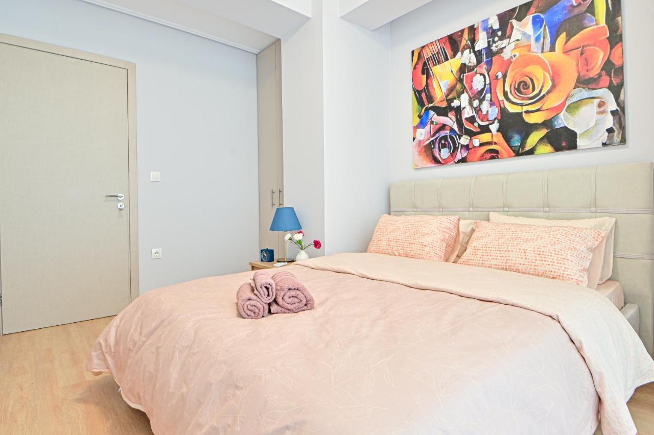 Beautiful New Apartment 5 Min From Piraeus Port Экстерьер фото
